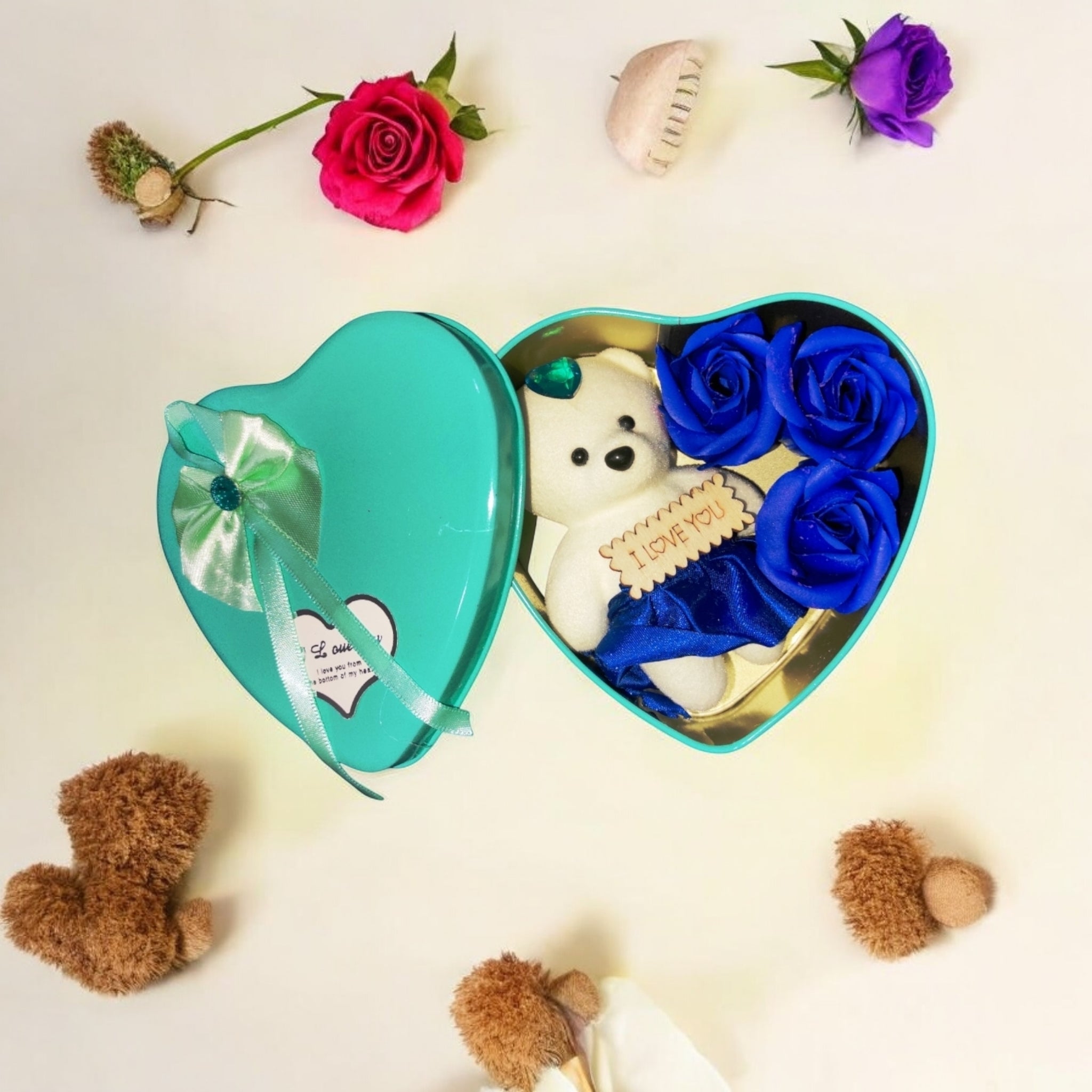 LeafBlu Sky Blue Heartbox Gift Set For Love Couple Valentine Gift (Pack of 1)