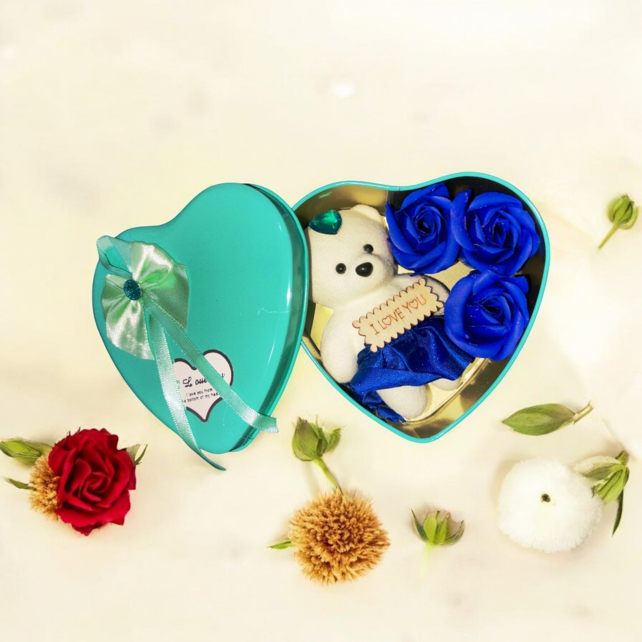 LeafBlu Sky Blue Heartbox Gift Set For Love Couple Valentine Gift (Pack of 1)